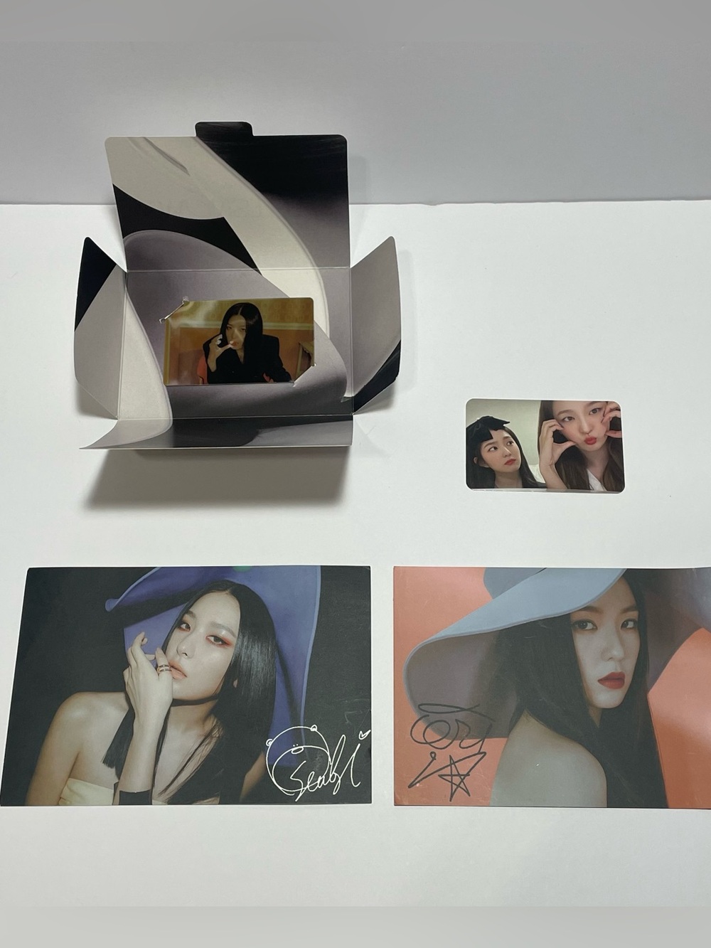 Monster Album - Irene & Seulgi - Red Velvet - Photocard & Signed Postcards Set